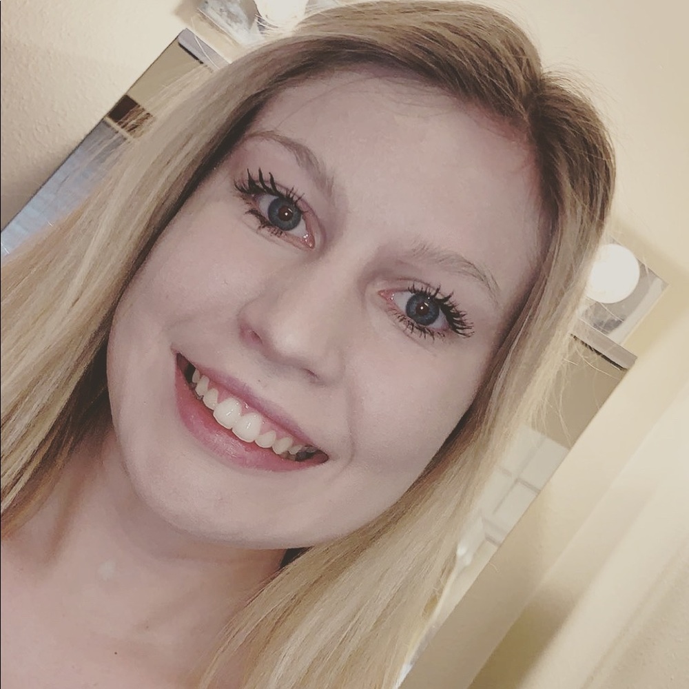 Meet your Posher, Haley